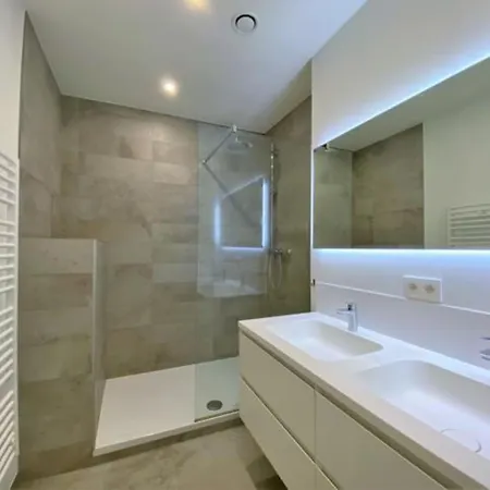 3 3 Bath Nahe Arena Frankfurt *