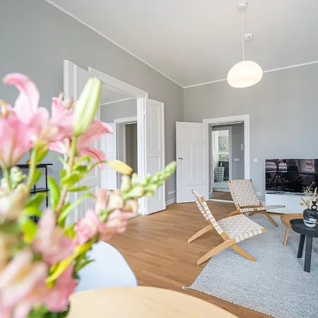 3 3 Bath Nahe Arena Frankfurt * フランクフルト